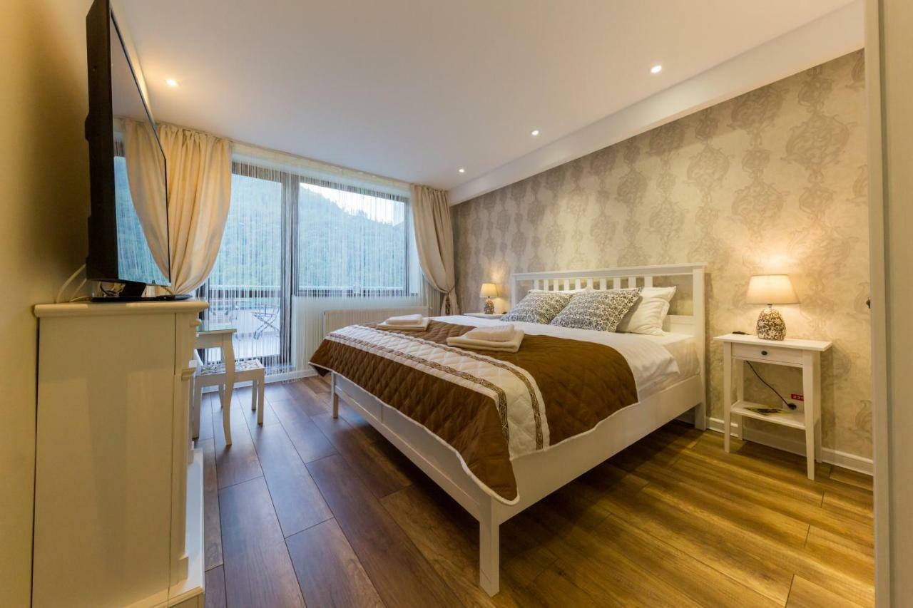 Apartament Carol ซินายา ภายนอก รูปภาพ